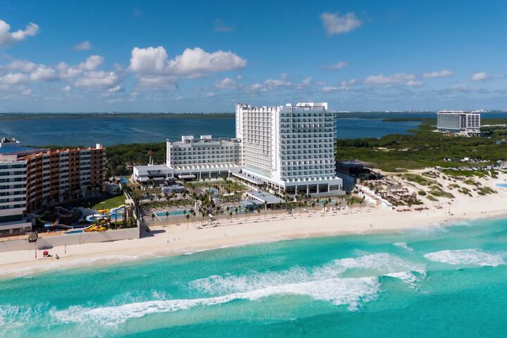 Hotel 221 of 223