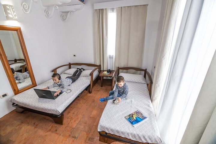 Room amenity