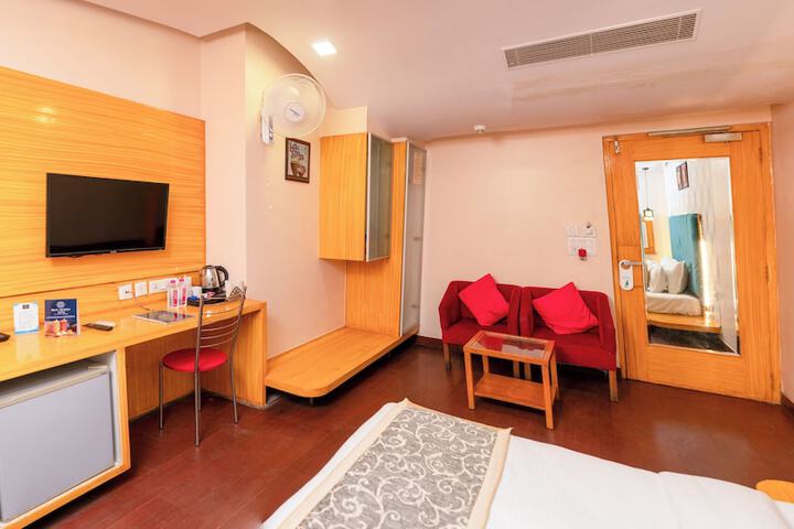 Room 56 of 78