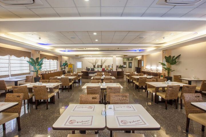 Dining Photos