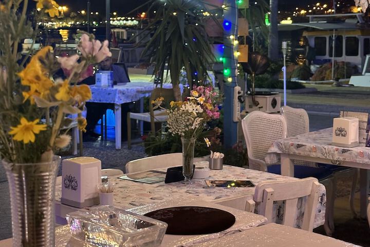 Dining 110 of 258