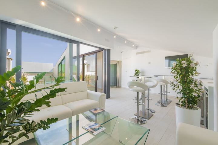 Sundeck 60 of 64
