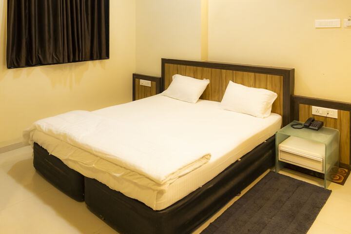 Room 3 of 26