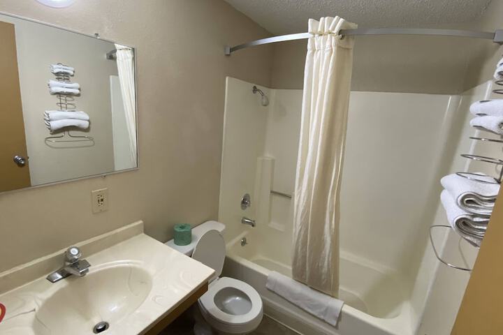 2 Double Beds (4 of 18)