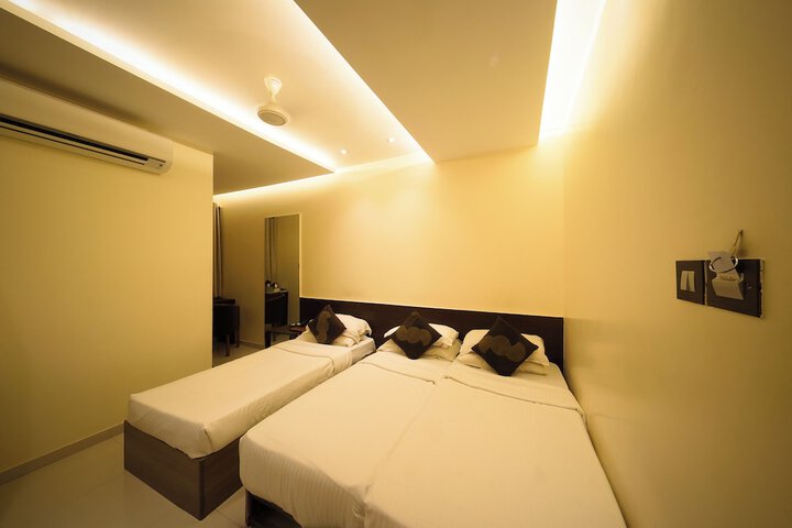 Room 34 of 61