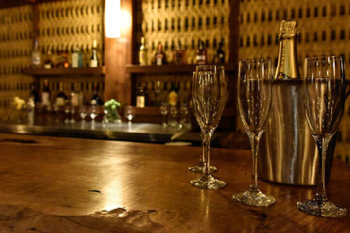 Lounge 16 of 29