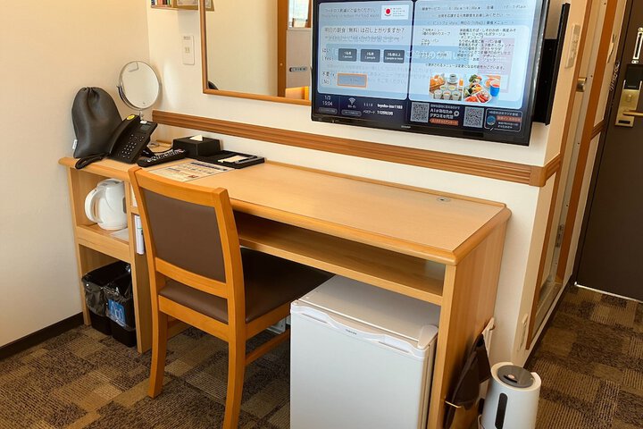 Room 4 of 47