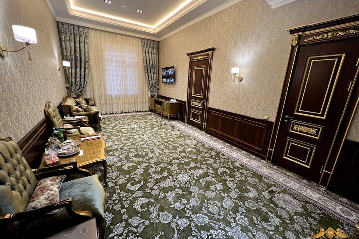 Room 15 of 49