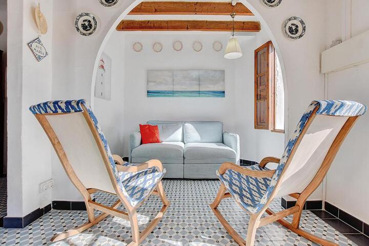 Alvaro Oliver House by Slow Villas
