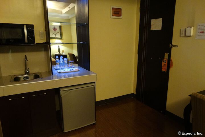 Room 22 of 37