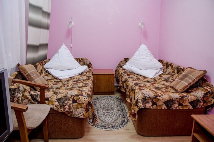 Room 14 of 33