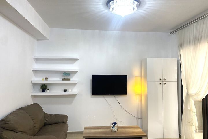 Room 72 of 131