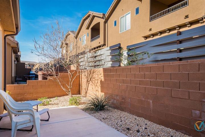 Terrace/Patio 13 of 50