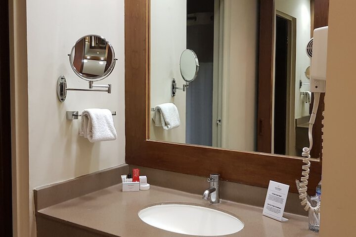 Clean Restrooms