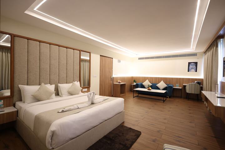 Room 6 of 56