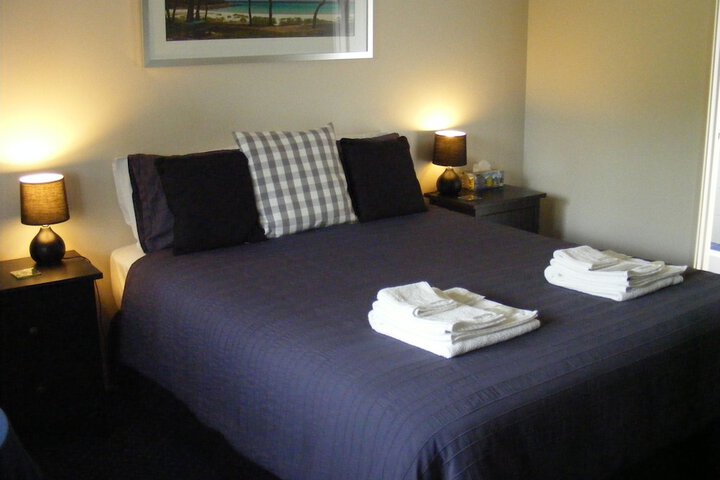 Room 3 of 36