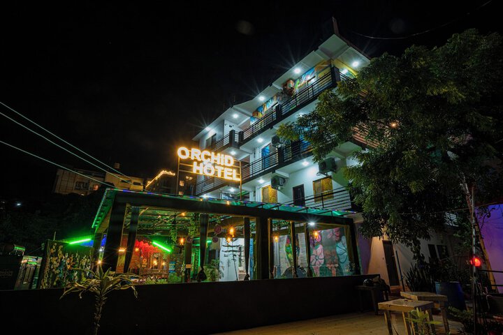 Orchid Hotel and Hostel in Narendranagar