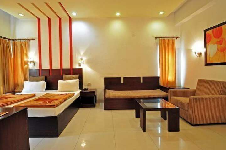 Room 5 of 19