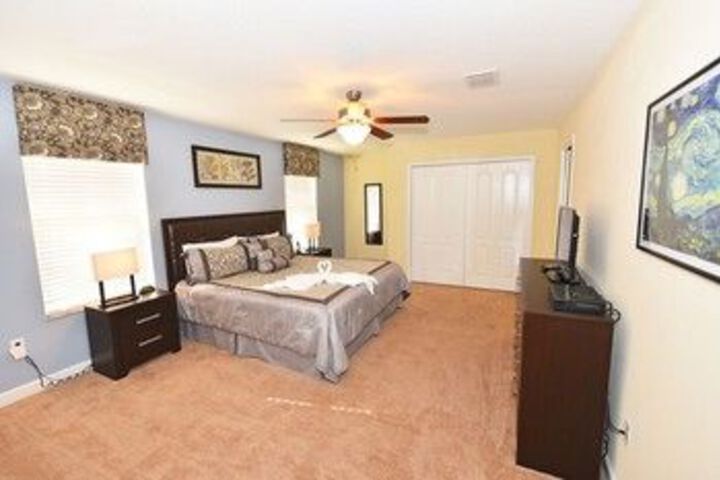 Room 10 of 24