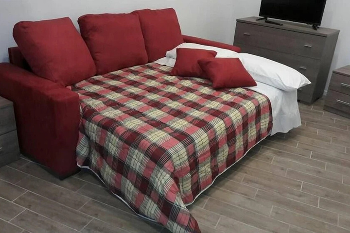 Room 3 of 20
