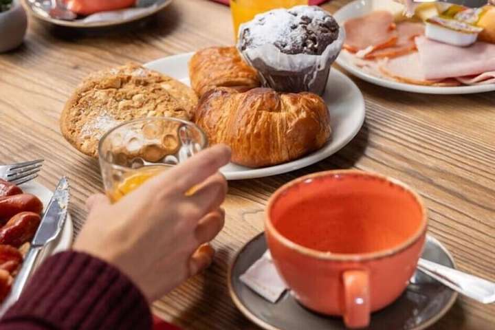 Breakfast/Coffee Service 19 of 28