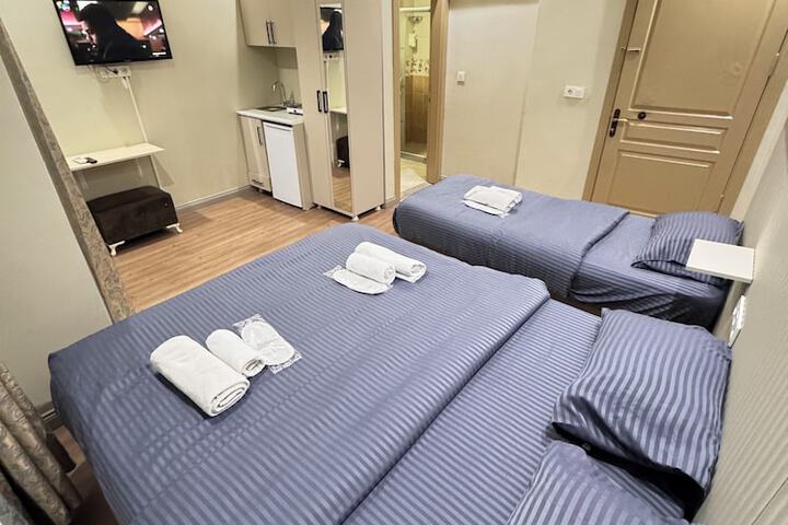 Room 40 of 90