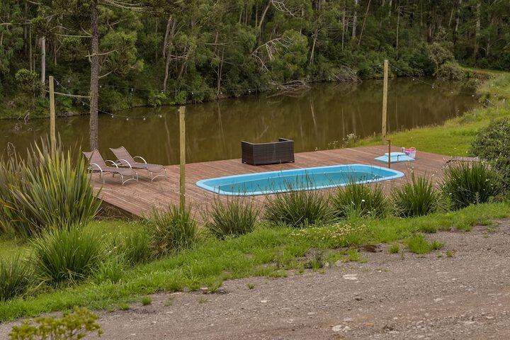 Pool 235 of 259