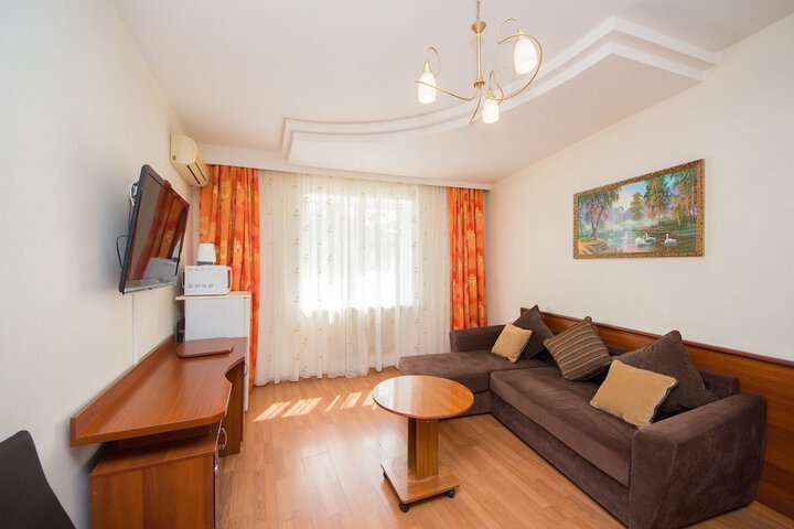 Room 42 of 53
