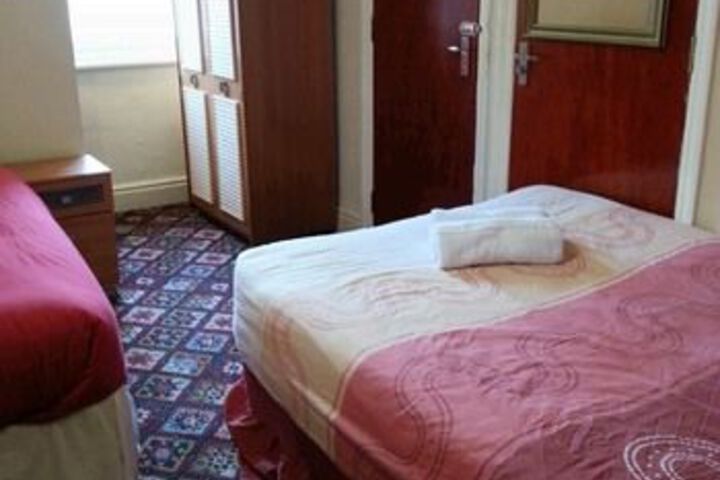 Room 20 of 149