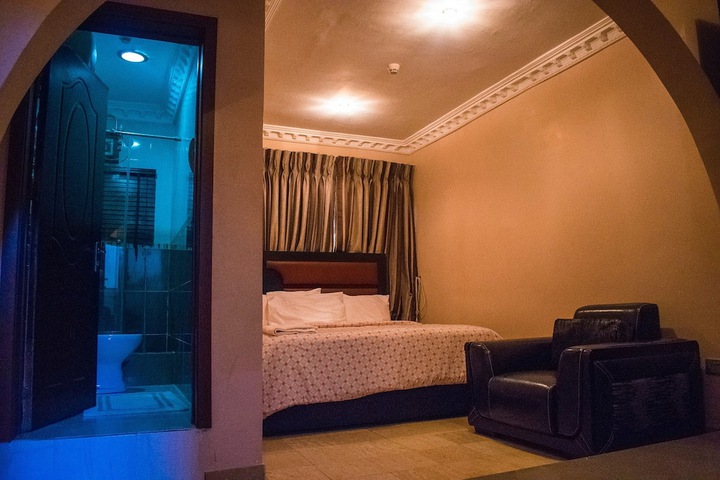 Room 27 of 57