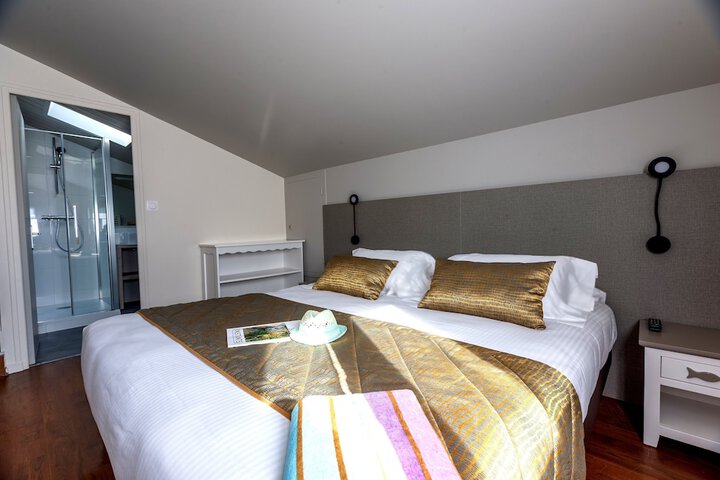 Room 7 of 50