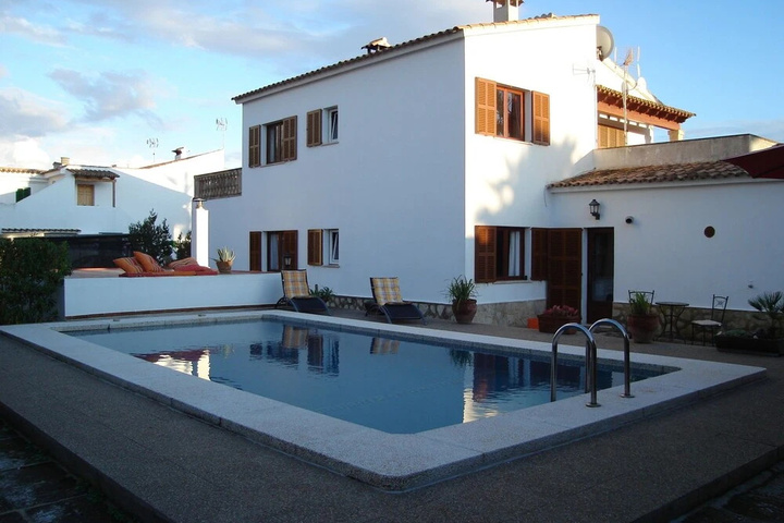 Pool 6 of 9