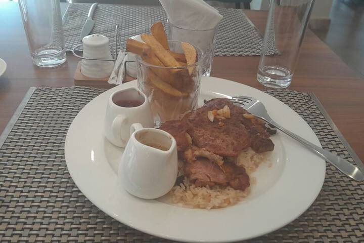 Dining 49 of 60