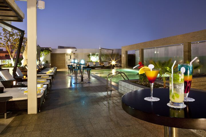 Hotel Pool