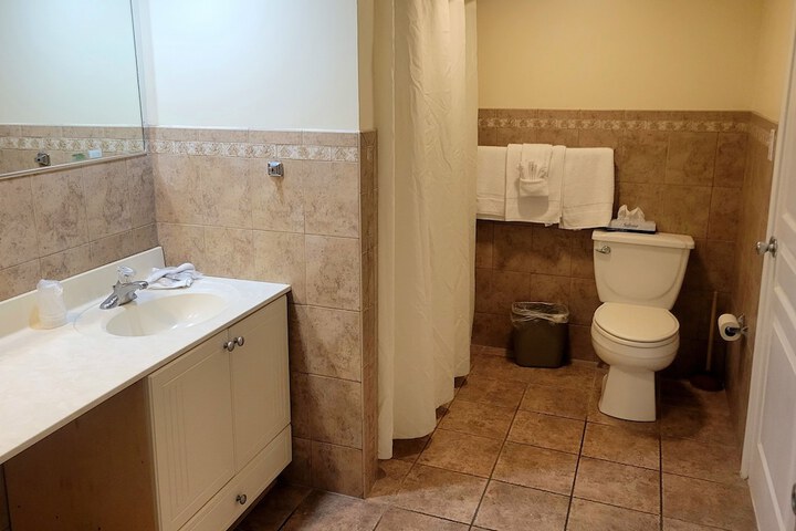 Room 35 of 44