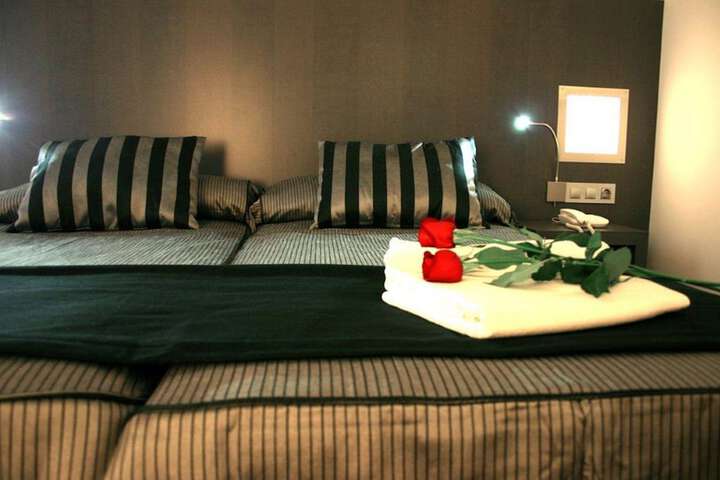 Room 12 of 49