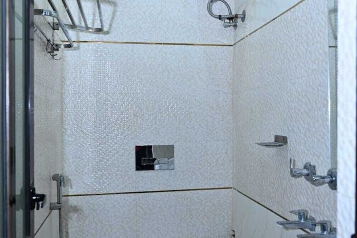 Room 36 of 44