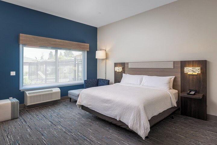 Room 21 of 59