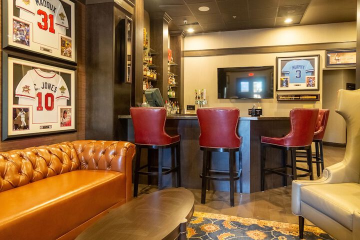 Sports bar