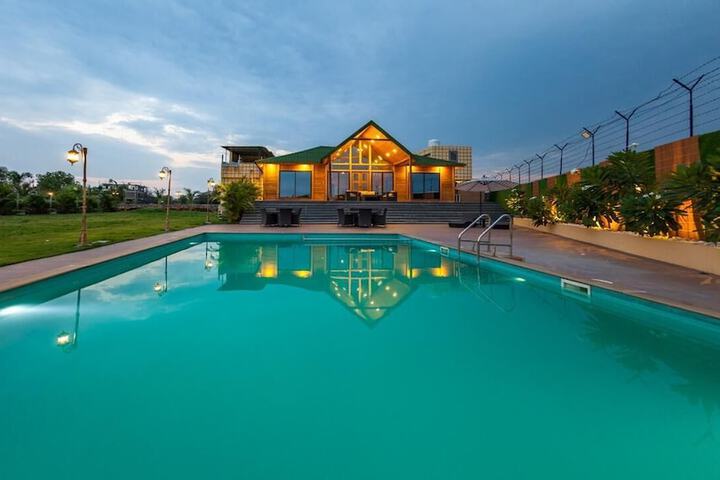 Pool 21 of 31