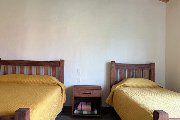 Room 21 of 220