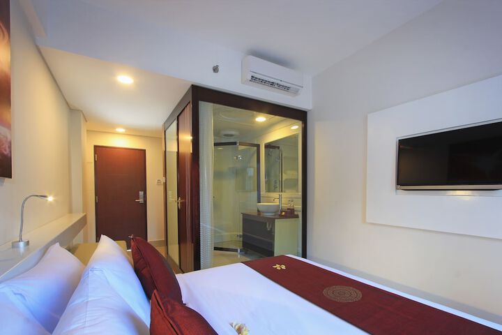 Room 6 of 42
