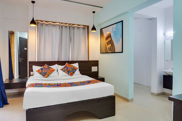 Fabhotel The Corporate Hub