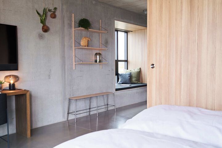 Room 28 of 125