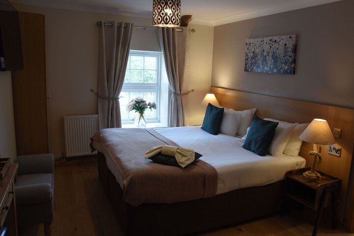 Room 8 of 22
