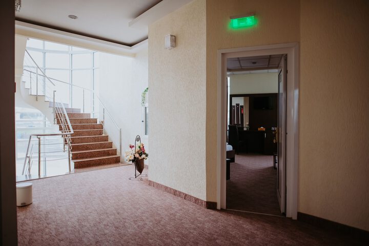 Room 33 of 57