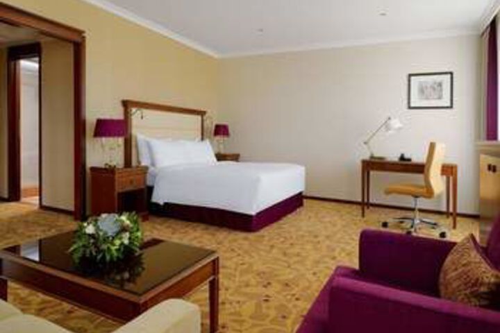 Room 38 of 90