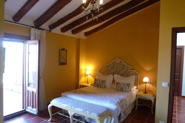 Room 3 of 23