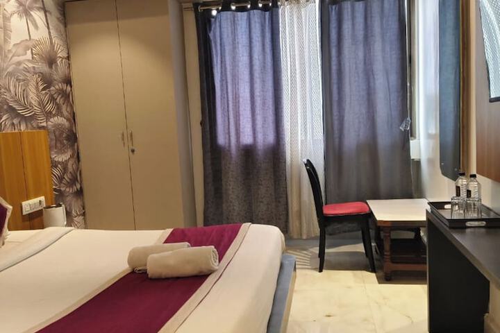 Room 11 of 54