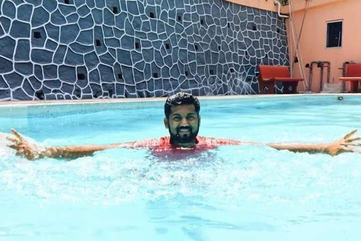 Pool 75 of 157